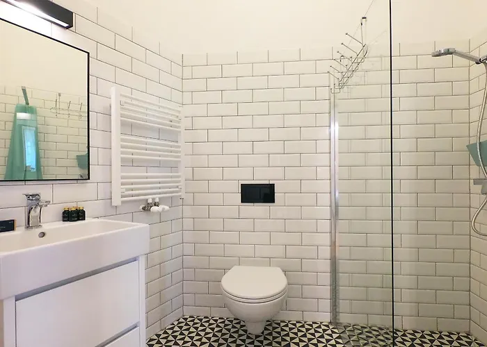 19rooms アパート *