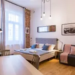 19rooms Lägenhet